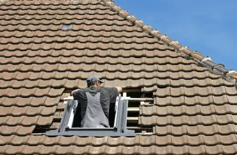 Pose de velux - Saint-Nic